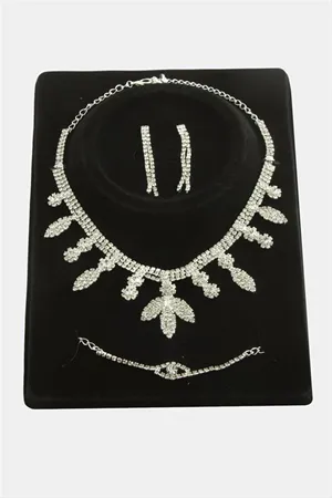 Yaprak Taşlı Lüks Set Kolye - Gümüş Rengi