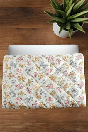 Çiçek Desenli Labtop Bilgisayar Çantası 15*16 inç - Beyaz
