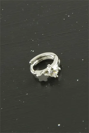Yıldız Lüks Çelik Kulak Burun Piercing 1 Adet - Gümüş Rengi